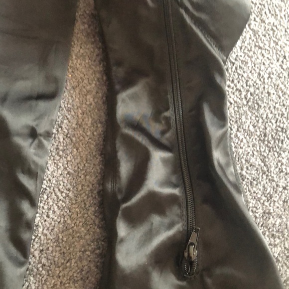 Thigh high boots - Picture 5 of 11